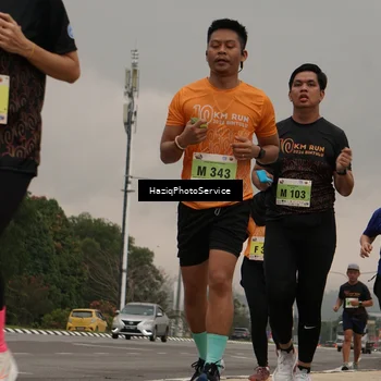 Runner Photo 8558362