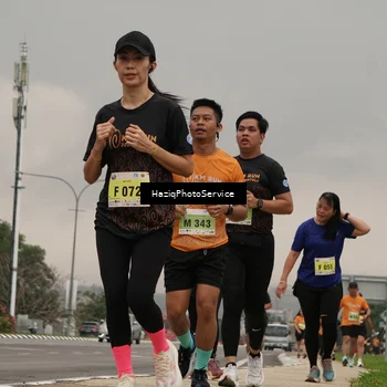 Runner Photo 8558363