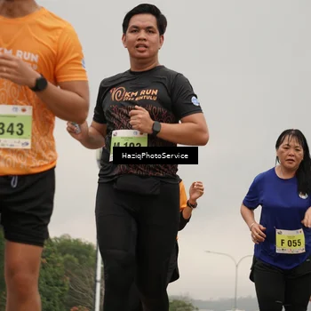 Runner Photo 8558372