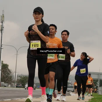Runner Photo 8558411