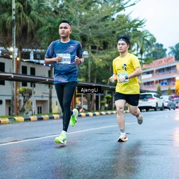 Runner Photo 8558425