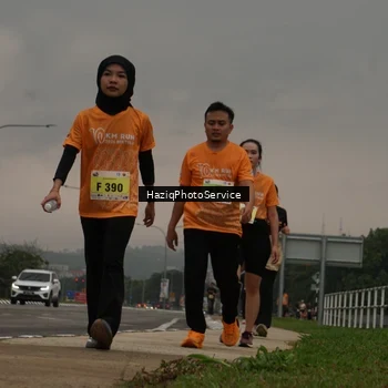 Runner Photo 8558442