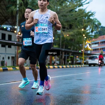 Runner Photo 8558452