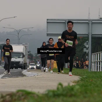 Runner Photo 8558454