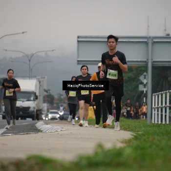 Runner Photo 8558478