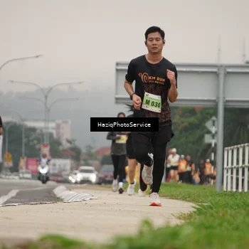 Runner Photo 8558491