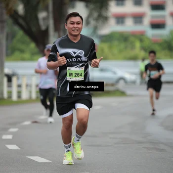 Runner Photo 8558497