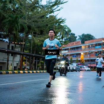 Runner Photo 8558502
