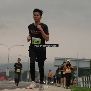 Runner Photo 8558535