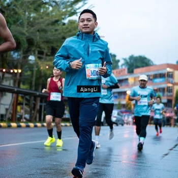 Runner Photo 8558553
