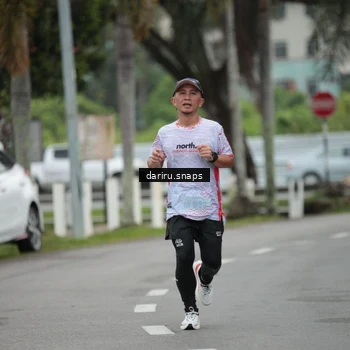 Runner Photo 8558558