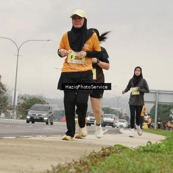 Runner Photo 8558559