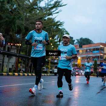 Runner Photo 8558563