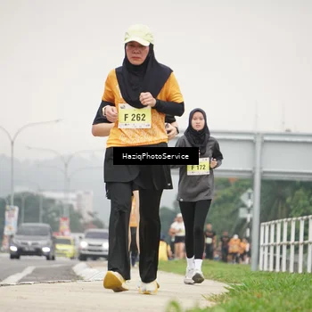 Runner Photo 8558572