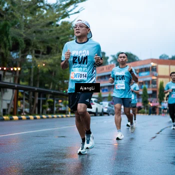 Runner Photo 8558591