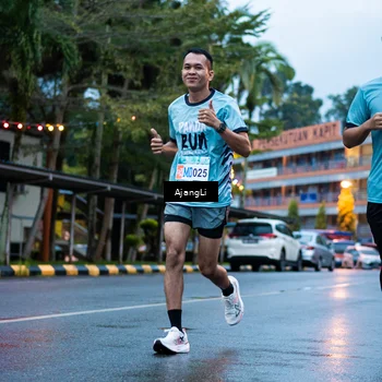 Runner Photo 8558617