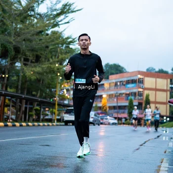 Runner Photo 8558631