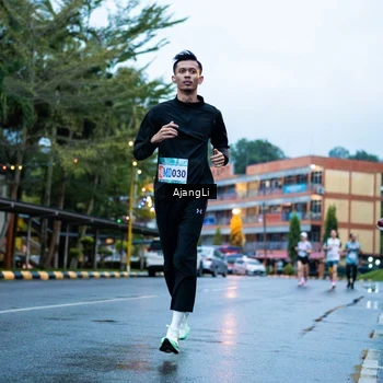 Runner Photo 8558635