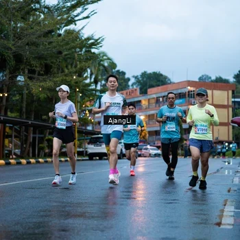 Runner Photo 8558642