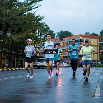 Runner Photo 8558643