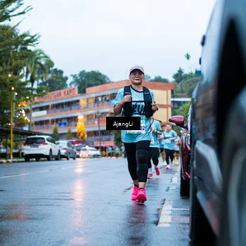 Runner Photo 8558659