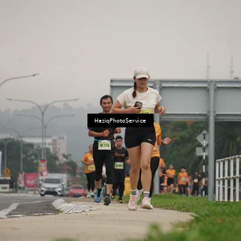 Runner Photo 8558663