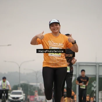 Runner Photo 8558679