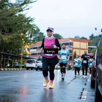 Runner Photo 8558692