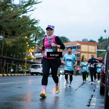 Runner Photo 8558696