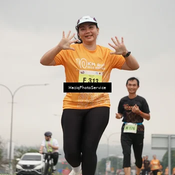 Runner Photo 8558701