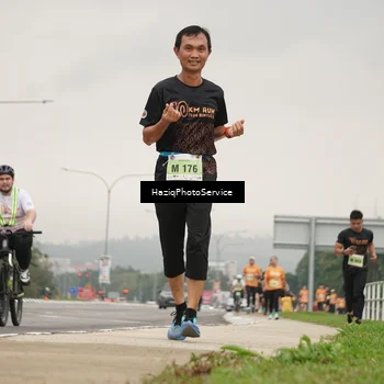 Runner Photo 8558731