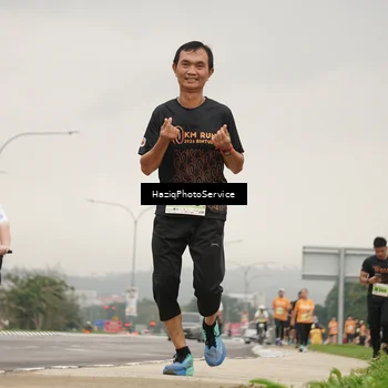 Runner Photo 8558743