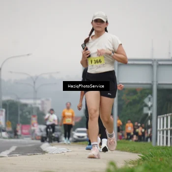 Runner Photo 8558757