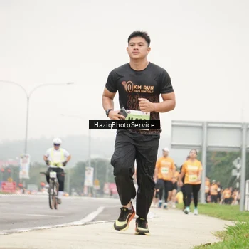 Runner Photo 8558780