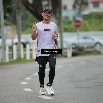 Runner Photo 8558789