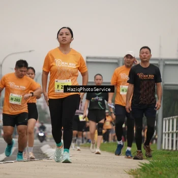 Runner Photo 8558831