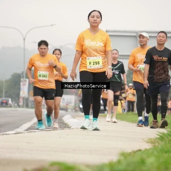Runner Photo 8558834