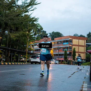 Runner Photo 8558839