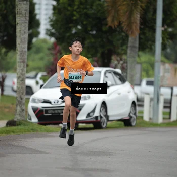 Runner Photo 8558842