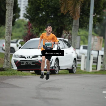 Runner Photo 8558843