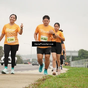 Runner Photo 8558876