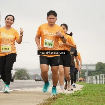 Runner Photo 8558893