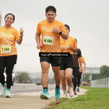 Runner Photo 8558895