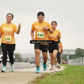 Runner Photo 8558896