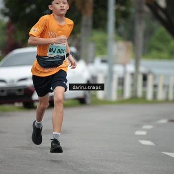 Runner Photo 8558901