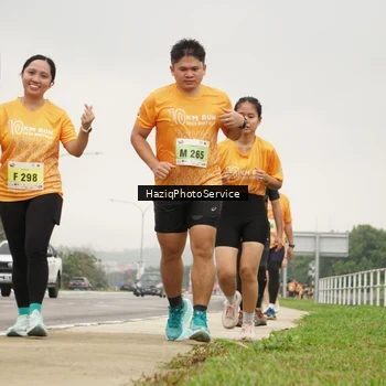 Runner Photo 8558906
