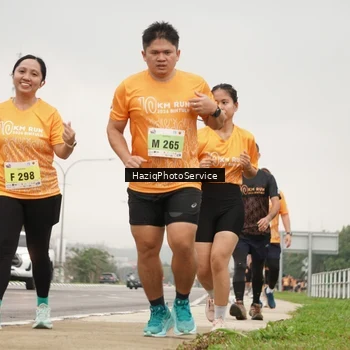 Runner Photo 8558912