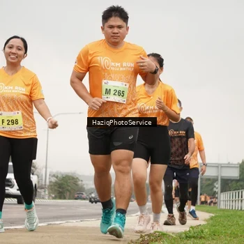 Runner Photo 8558917