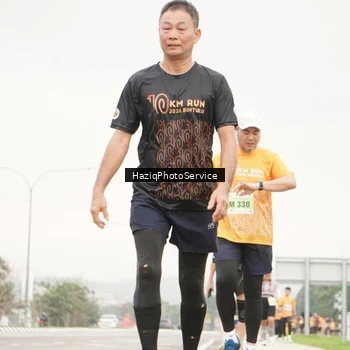 Runner Photo 8558921
