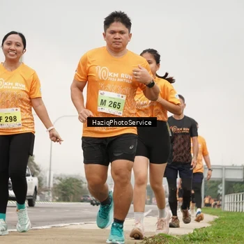 Runner Photo 8558922